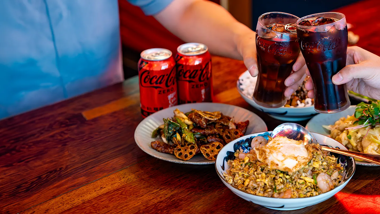 Coca-Cola X 신흥시장 건배